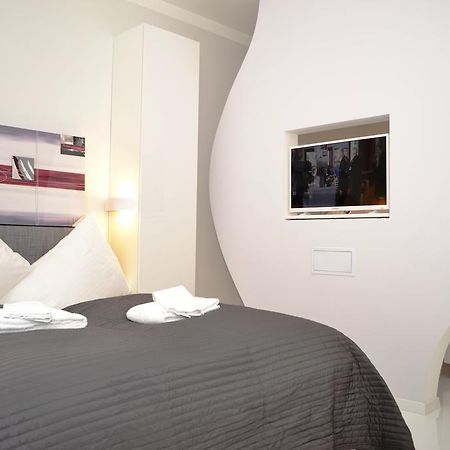 Honeymoon Ruterra Studio Prag Zimmer foto